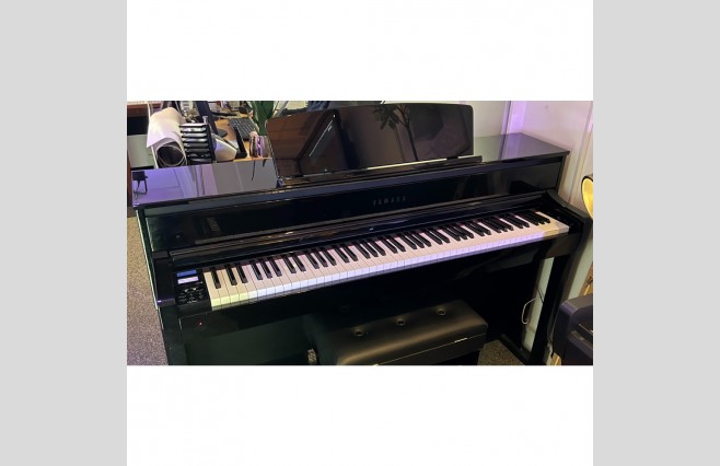 Yamaha CLP675 Polished Ebony Digital Piano, Used - Complete Package (SN:01151) - Image 4
